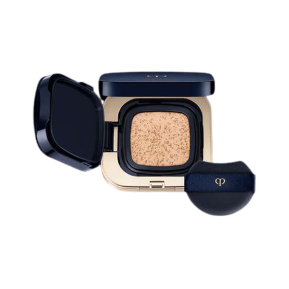 Cle de Peau Beaute Radiant Cushion Foundation Dewy